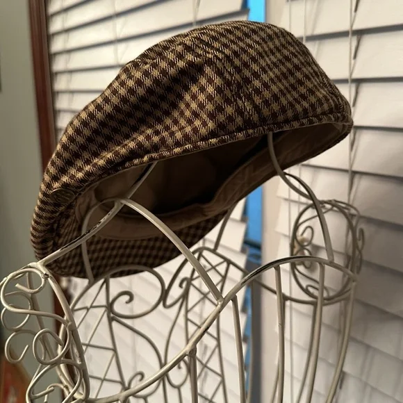 American Rag hat. - Picture 4 of 11